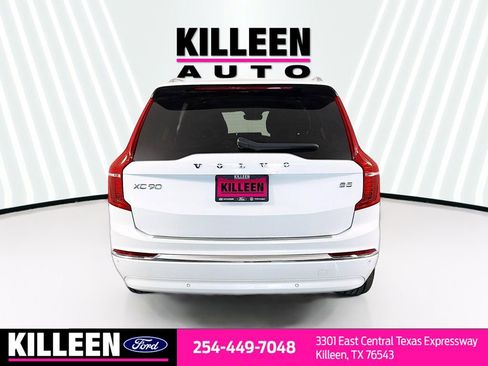 Used 2024 Volvo XC90 B5 Core w/ Protection Package Premier image 7