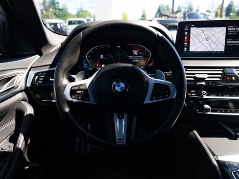 Used 2021 BMW 530i xDrive w/ M Sport Package AWD/4WD image 12