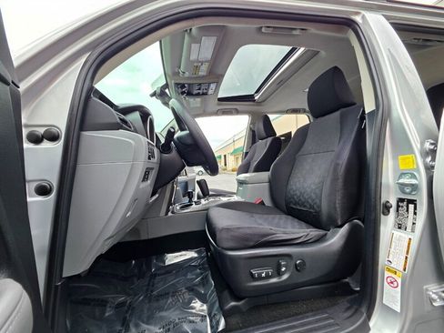 Used 2011 Toyota 4Runner Trail AWD/4WD image 13