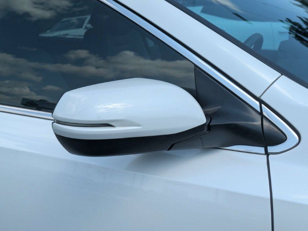 Used 2020 Honda CR-V EX-L image 12