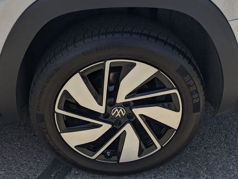 Used 2024 Volkswagen Atlas SE FWD image 7