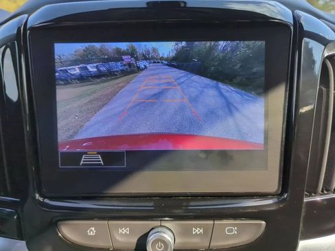 Used 2020 Chevrolet Traverse LT w/ LPO, Cargo Package AWD/4WD image 17