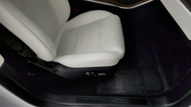 Used 2022 Tesla Model X AWD/4WD image 34