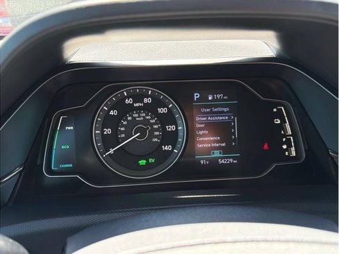Used 2020 Hyundai Ioniq Blue FWD image 11