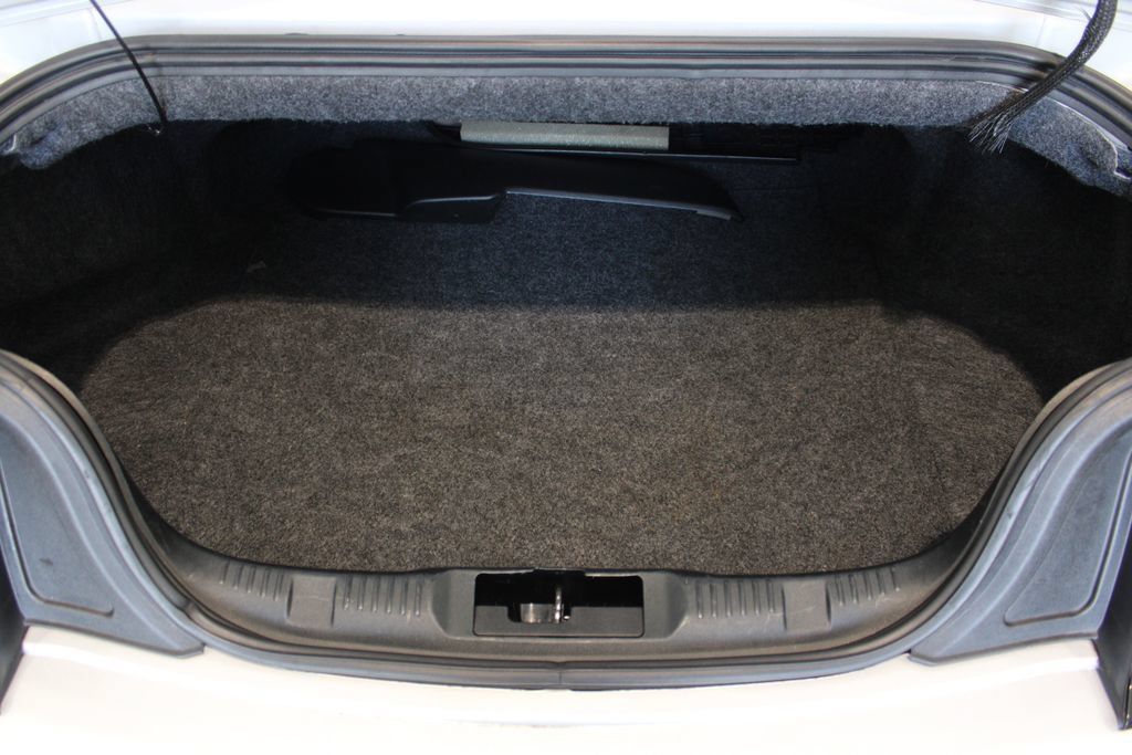 Used 2019 Ford Mustang Premium RWD image 20