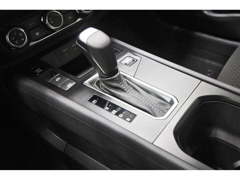 New 2026 Nissan Kicks S image 23