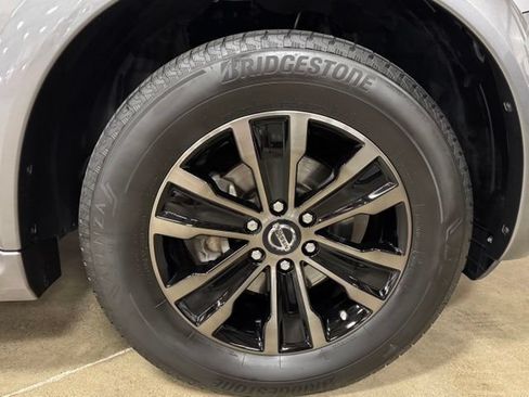 Used 2020 Nissan Armada Platinum w/ Captain's Chairs Package RWD image 42