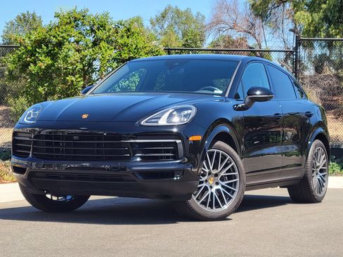 Certified 2023 Porsche Cayenne Coupe AWD/4WD image 1