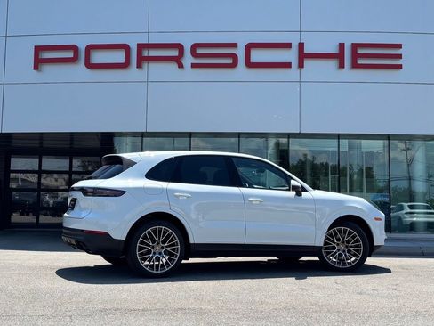 Certified 2023 Porsche Cayenne S Platinum AWD/4WD image 14