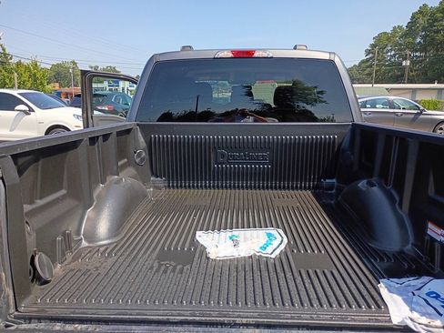 Used 2022 Ford F150 XLT w/ Equipment Group 301A Mid image 9