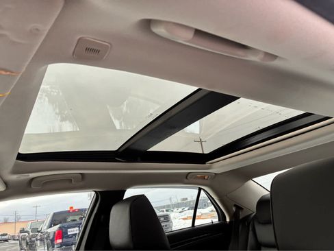 Used 2023 Chrysler 300 Touring L w/ Popular Equipment Group image 16