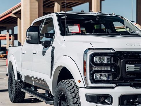 New 2026 Ford F250 Lariat w/ Black Appearance Package AWD/4WD image 6