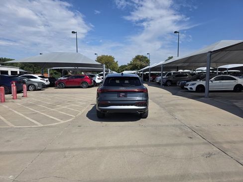 New 2025 Audi Q5 Premium image 6