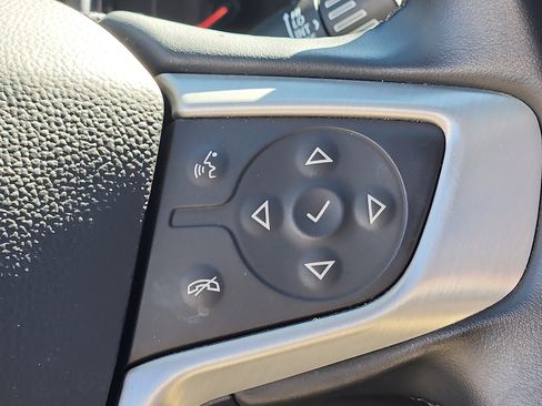 Used 2023 GMC Acadia SLT image 21