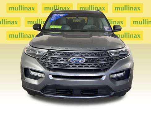 Certified 2021 Ford Explorer XLT w/ Equipment Group 202A RWD image 14