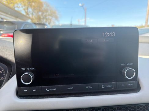 Used 2024 Honda HR-V LX image 24