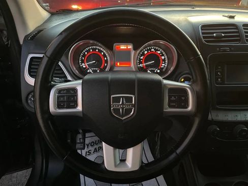 Used 2020 Dodge Journey SE w/ SE Popular Equipment Group FWD image 17