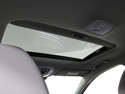 Certified 2024 Hyundai Elantra SEL w/ Convenience Package FWD image 23