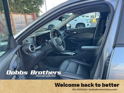 Used 2025 Chevrolet Trax ACTIV w/ Driver Confidence Package FWD image 10