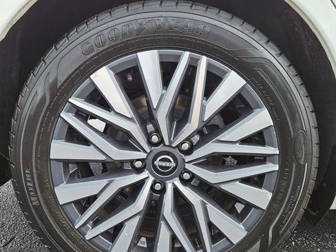 Used 2023 Nissan Altima 2.5 SV FWD image 35