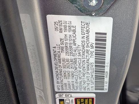 Used 2025 Acura RDX SH-AWD image 22