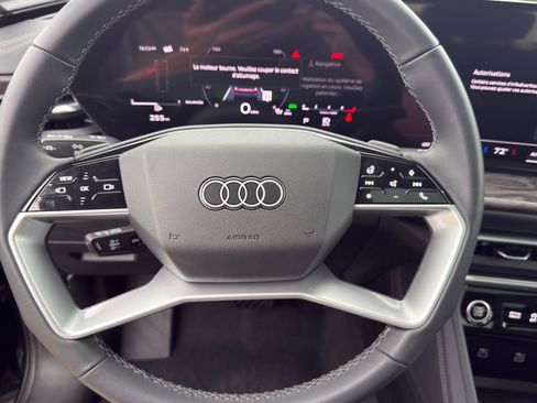 Certified 2025 Audi Q5 Premium w/ Convenience Package AWD/4WD image 17