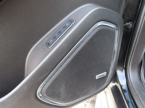 Used 2015 Chevrolet Tahoe LT image 23