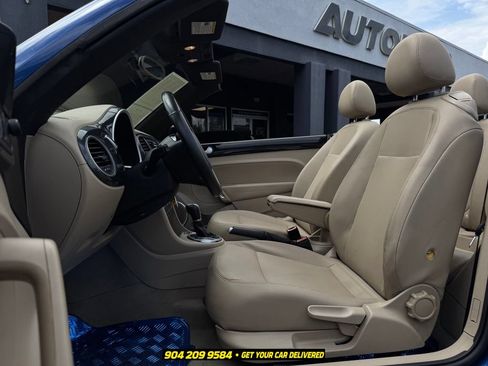 Used 2013 Volkswagen Beetle 2.0T FWD image 23