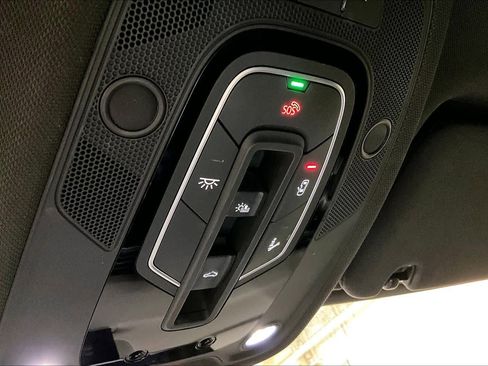 Used 2019 Audi Q7 3.0T Premium w/ Cold Weather Package image 27