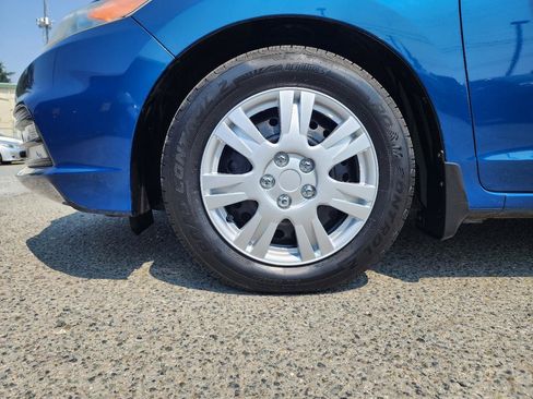 Used 2013 Honda Insight image 36