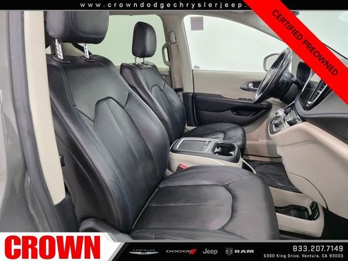 Certified 2021 Chrysler Pacifica Touring-L image 12