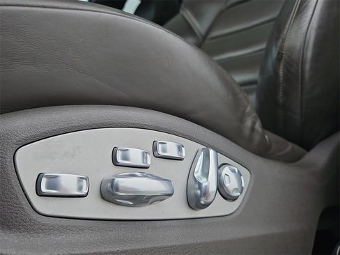 Used 2016 Porsche Macan S image 35