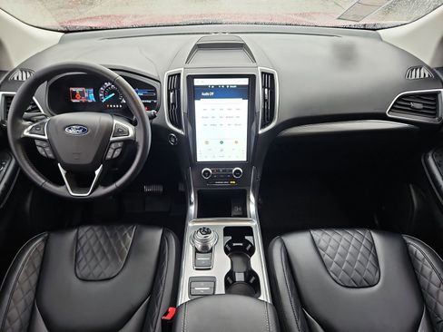 Used 2023 Ford Edge Titanium image 17