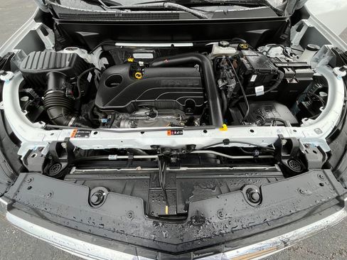 Certified 2024 Chevrolet Equinox LT w/ LPO, Floor Liner Package image 8