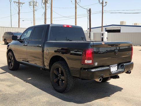 Used 2015 RAM 1500 Express AWD/4WD image 3