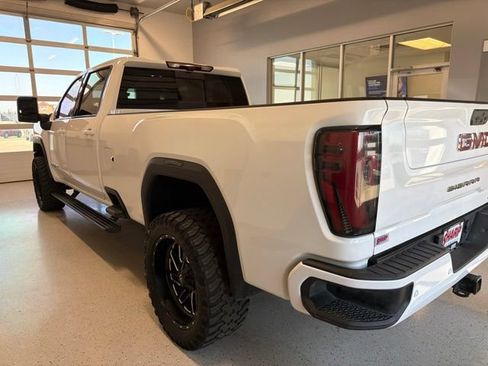 Used 2024 GMC Sierra 2500 AT4 w/ AT4 Premium Plus Package AWD/4WD image 8