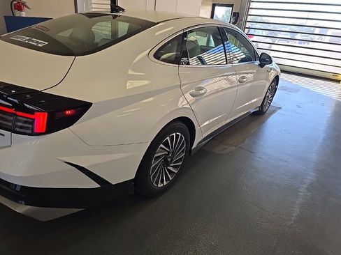 Used 2025 Hyundai Sonata SEL FWD image 3