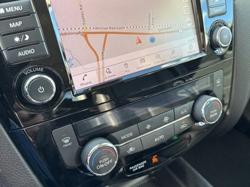 Used 2022 Nissan Rogue Sport SL image 24