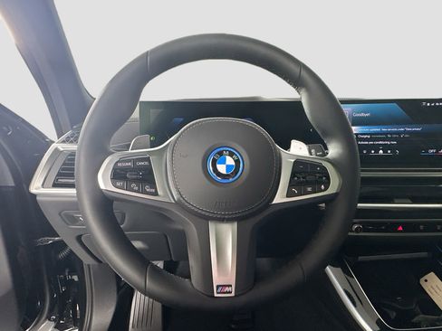 New 2026 BMW X5 xDrive50e w/ Executive Package image 11