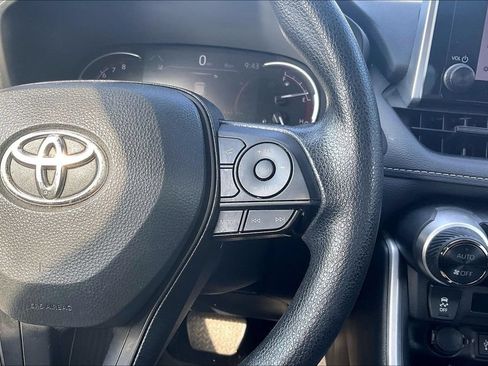 Used 2024 Toyota RAV4 XLE FWD image 19