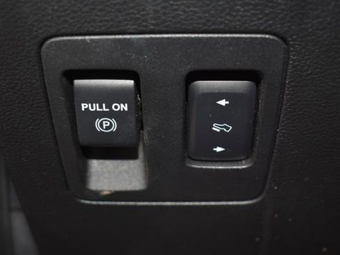 Used 2020 Ford F150 Lariat w/ Equipment Group 502A Luxury image 18