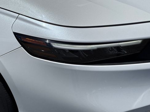 Used 2023 Honda Accord EX image 10