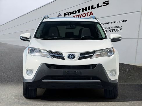 Used 2015 Toyota RAV4 XLE AWD/4WD image 2