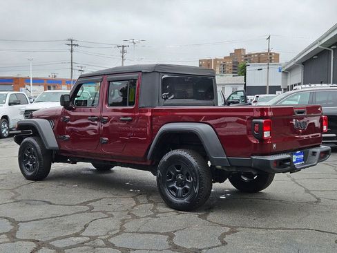 Used 2022 Jeep Gladiator Sport image 3