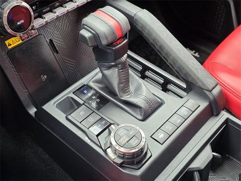 Used 2025 Toyota Tacoma TRD Pro image 15