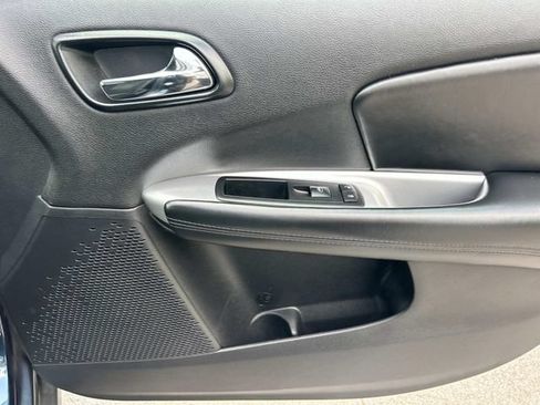 Used 2013 Dodge Journey SXT w/ Popular Equipment Group FWD image 27