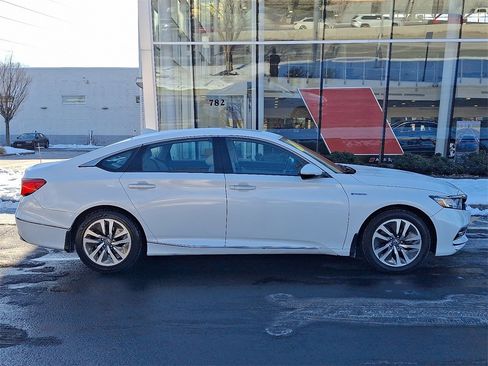 Used 2019 Honda Accord Touring image 8