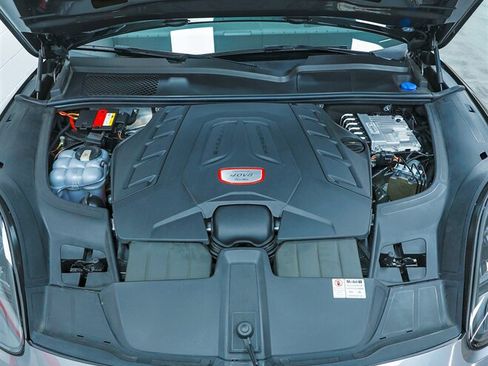 Used 2020 Porsche Cayenne Turbo AWD/4WD image 2