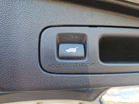 Certified 2020 Honda CR-V Touring image 17