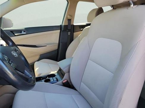 Used 2017 Hyundai Tucson Sport FWD image 17